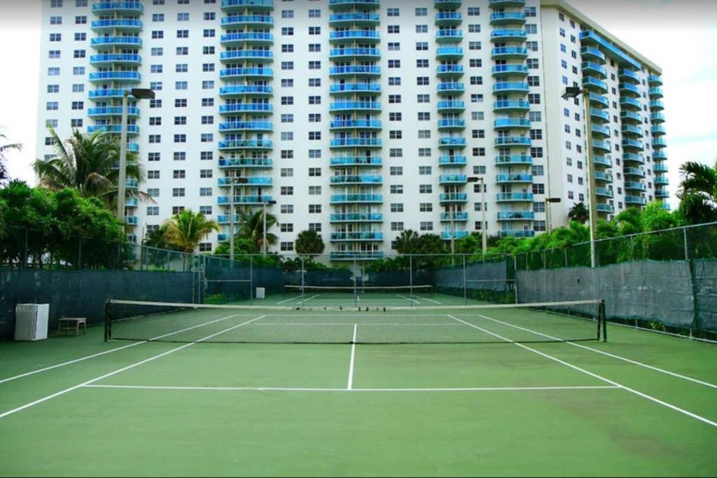 Beautiful Apartment Steps Away From The Beach Miami Beach Dış mekan fotoğraf